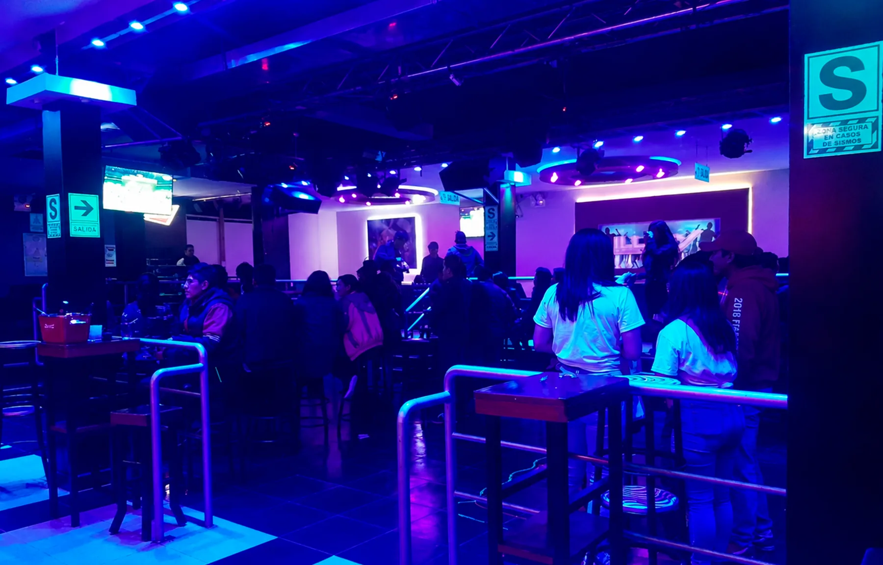 ILLARY Discoteca foto 3